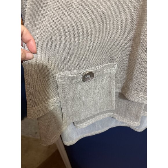 Ali Miles Lagenlook Beige Layered 1X Top With Button Details & Front Pocket - Picture 3 of 4